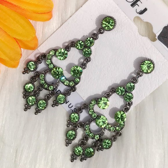 Boho Earrings Green Rhinestone Dressy Drop Dangles Dark Antique Silvertone Med - Picture 4 of 4